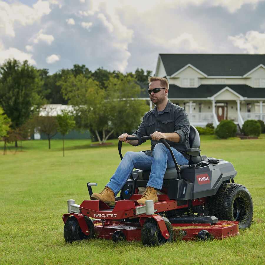 60" (152 cm) TimeCutter® Zero Turn Mower