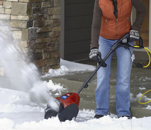 Petit charrue à neige électrique, pelle à neige et déneigement