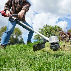 Toro® 60V Max Trimmers and Edger