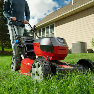 Toro battery lawn mower store self propelled