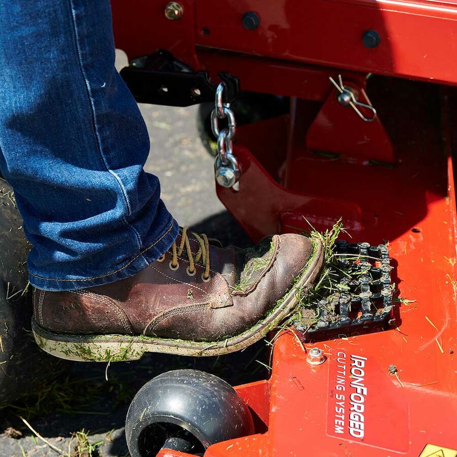 Pelda&ntilde;o antideslizante de aluminio fundido