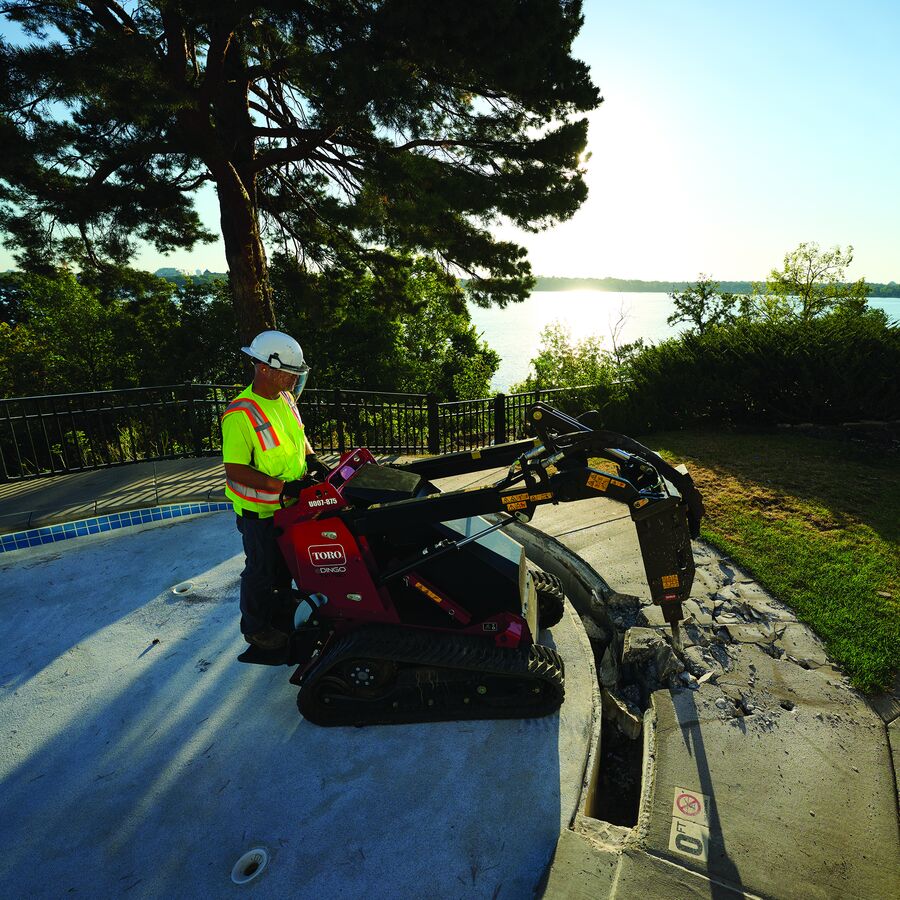 eDingo® TX 750 Electric Track Loader, Wide
