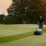 toro-thumb-greensmaster-e1021-video-2k-23.jpg