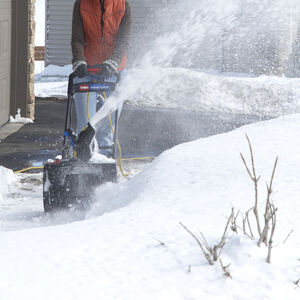 1800 Power Curve® Electric Snow Blower | Toro