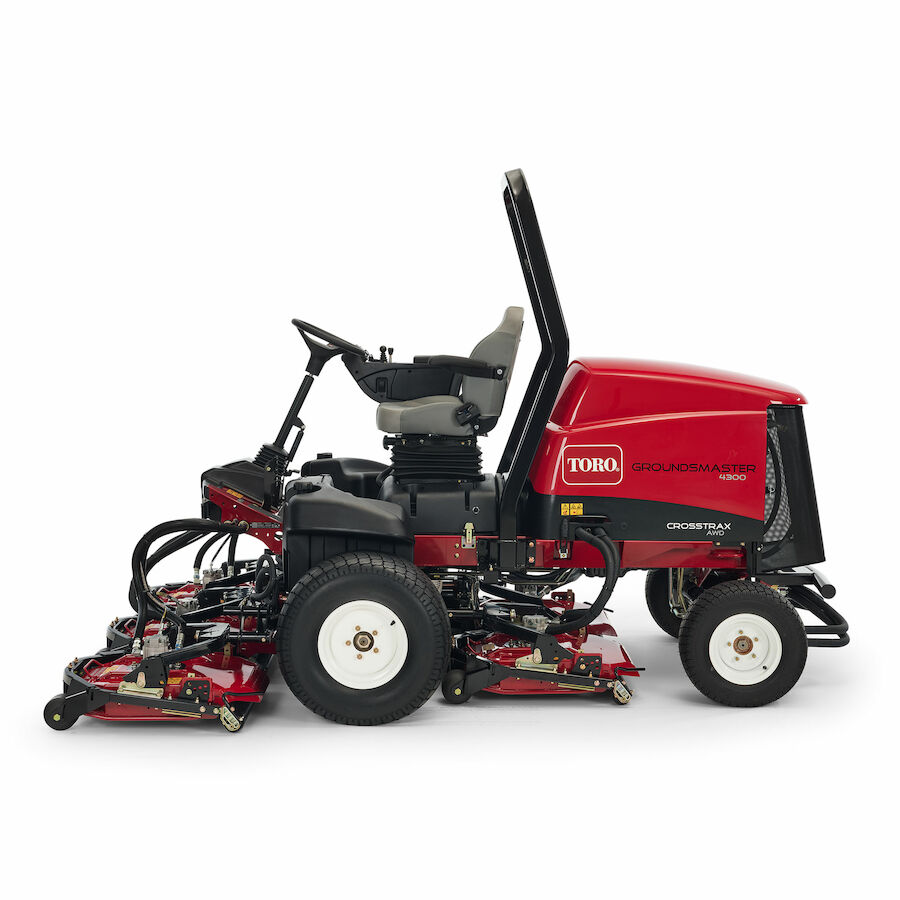 Groundsmaster® 4300 con anchura de corte de 2.3 m (7.5 pies)