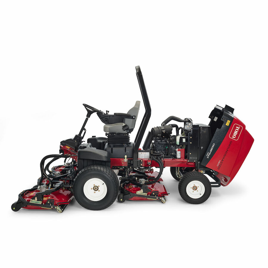 Groundsmaster® 4300 con anchura de corte de 2.3 m (7.5 pies)