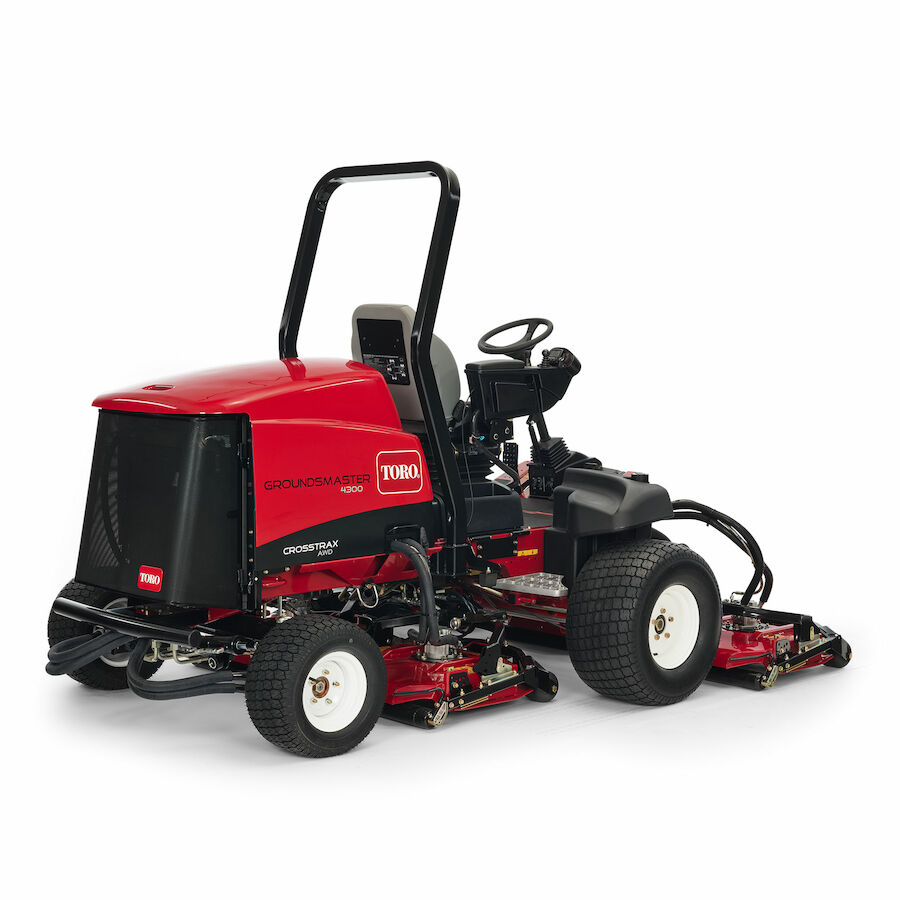 Groundsmaster® 4300 con anchura de corte de 2.3 m (7.5 pies)