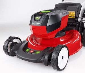 Toro 6ah battery powered mower 21 inch deck stow n go lawnmower Mint