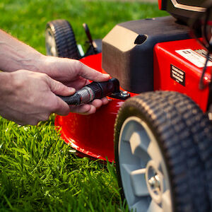 Toro timemaster 30 online battery replacement