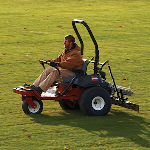 Sand Pro® 2040Z | Toro Sand Pro® 2040Z | Toro