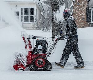 Power TRX HD 1432 Commercial Strength Two Stage Snow Blower | Toro