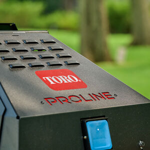 Experience a level cut with or without an operator, thanks to PROLINE’s balanced walk-behind configuration.